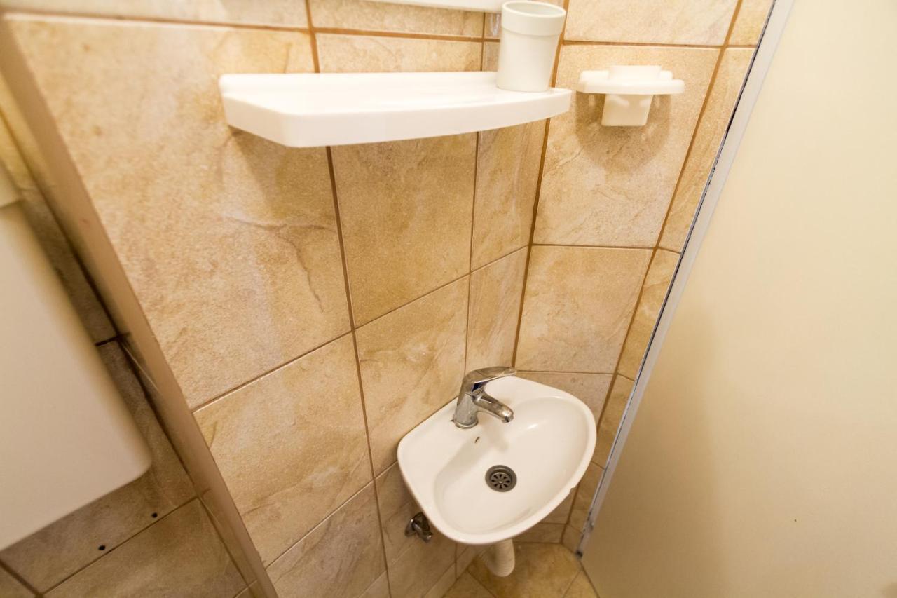 Belane Apartments Тиват Екстериор снимка