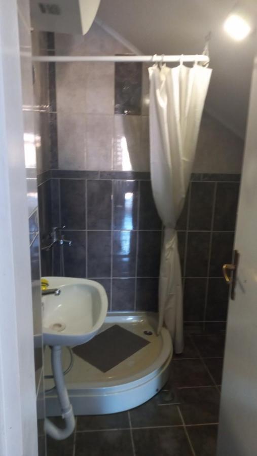 Belane Apartments Тиват Екстериор снимка