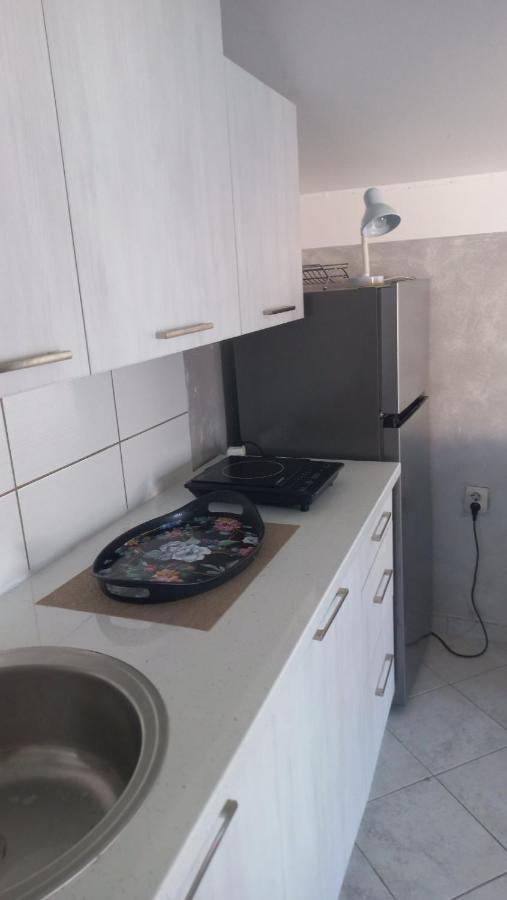 Belane Apartments Тиват Екстериор снимка