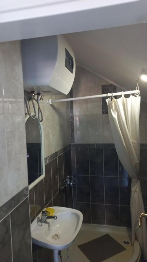 Belane Apartments Тиват Екстериор снимка