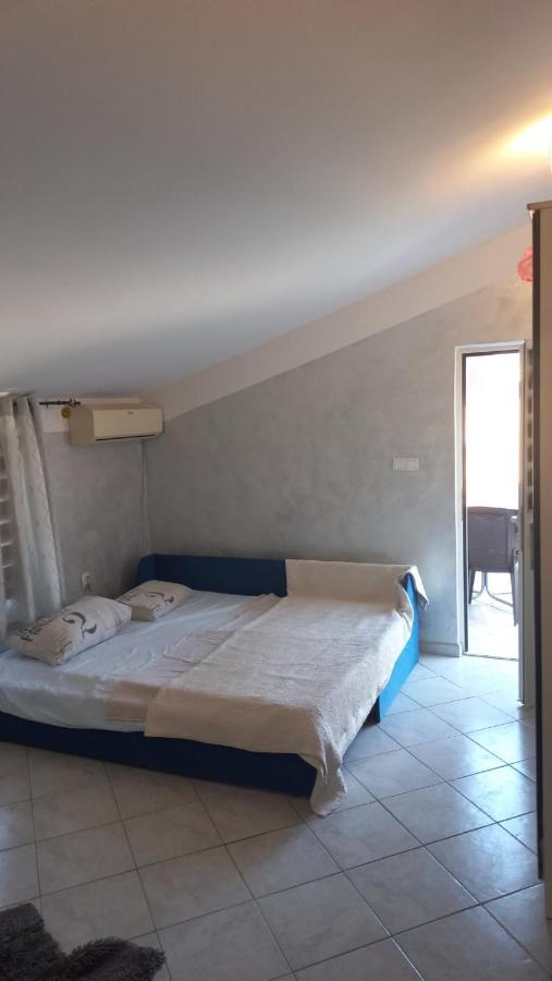 Belane Apartments Тиват Екстериор снимка