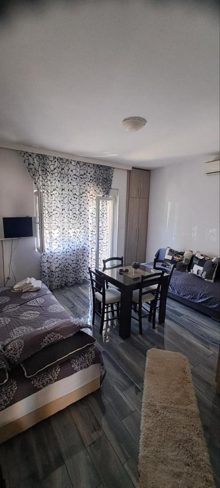 Belane Apartments Тиват Екстериор снимка