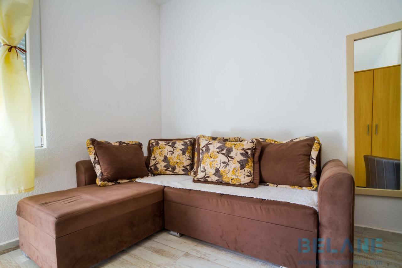 Belane Apartments Тиват Екстериор снимка