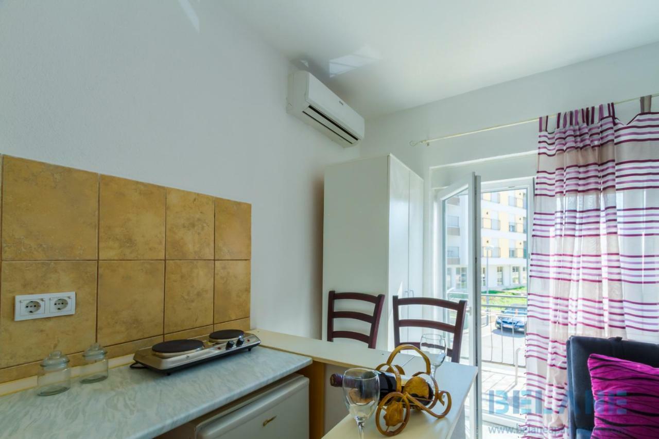 Belane Apartments Тиват Екстериор снимка