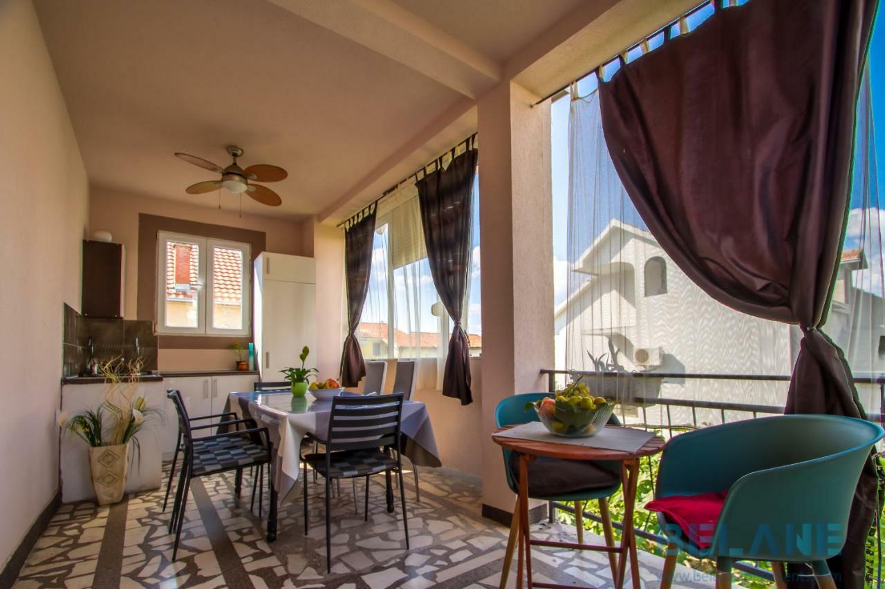 Belane Apartments Тиват Екстериор снимка